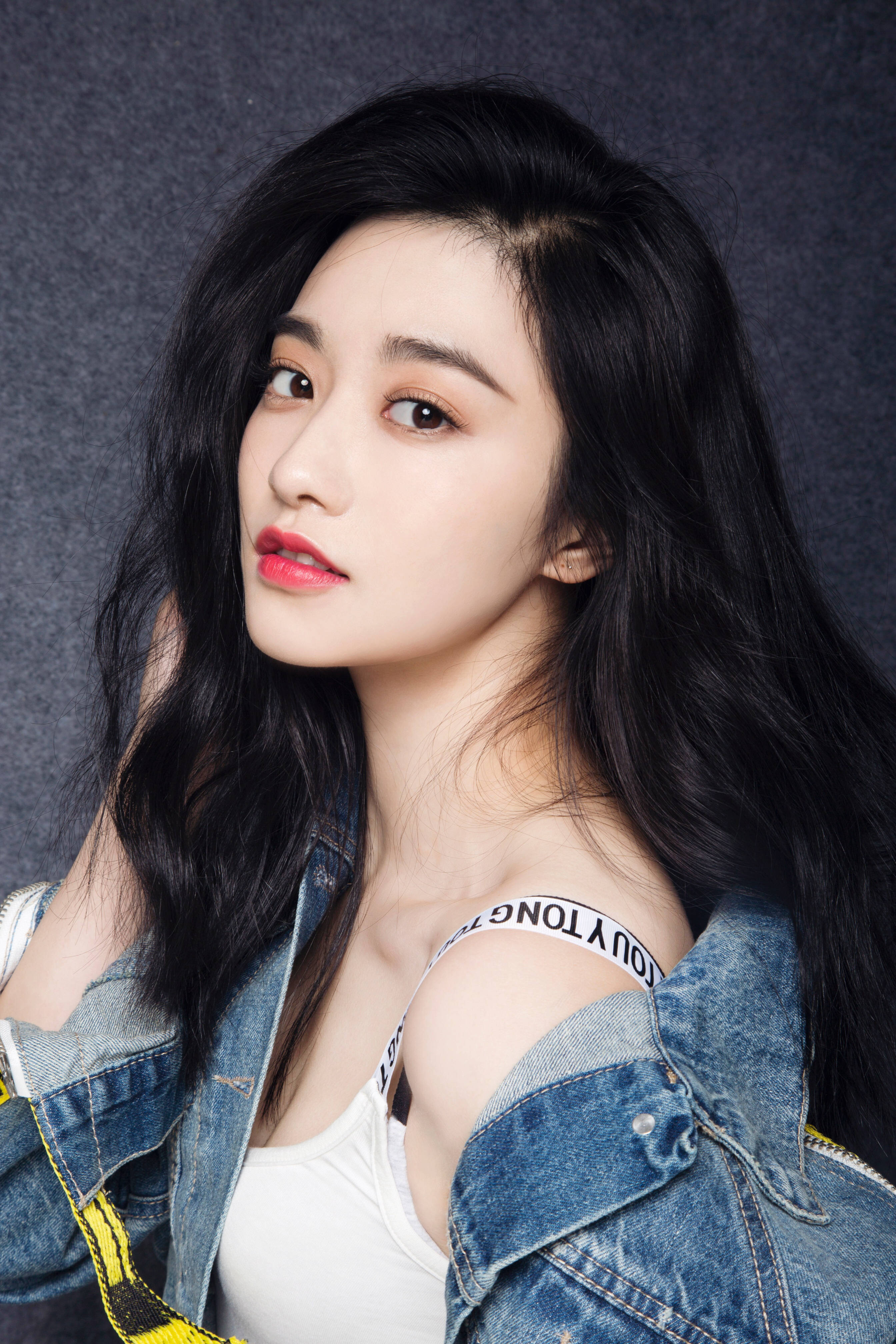 省长女儿:我嫁给了穷小子任,生下了。结婚后,我的生活很平淡