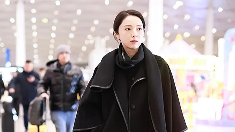 辛芷蕾获威尼斯影后:全票通过背后的卓越认可