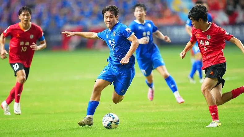 《王牌对王牌》唐国强在线辟谣，俩孩子没残疾：啪啪打脸造谣者