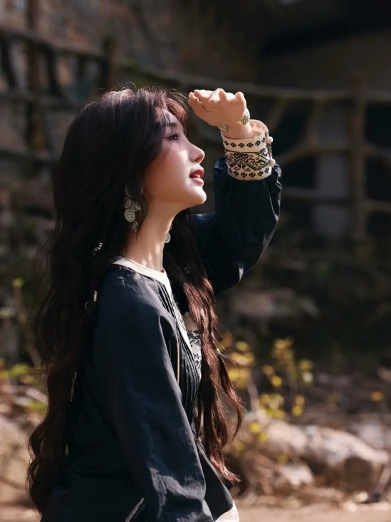 营收增速、毛利率均在30%以上，苦熬10年的B2B机器人为什么还难说赚钱？