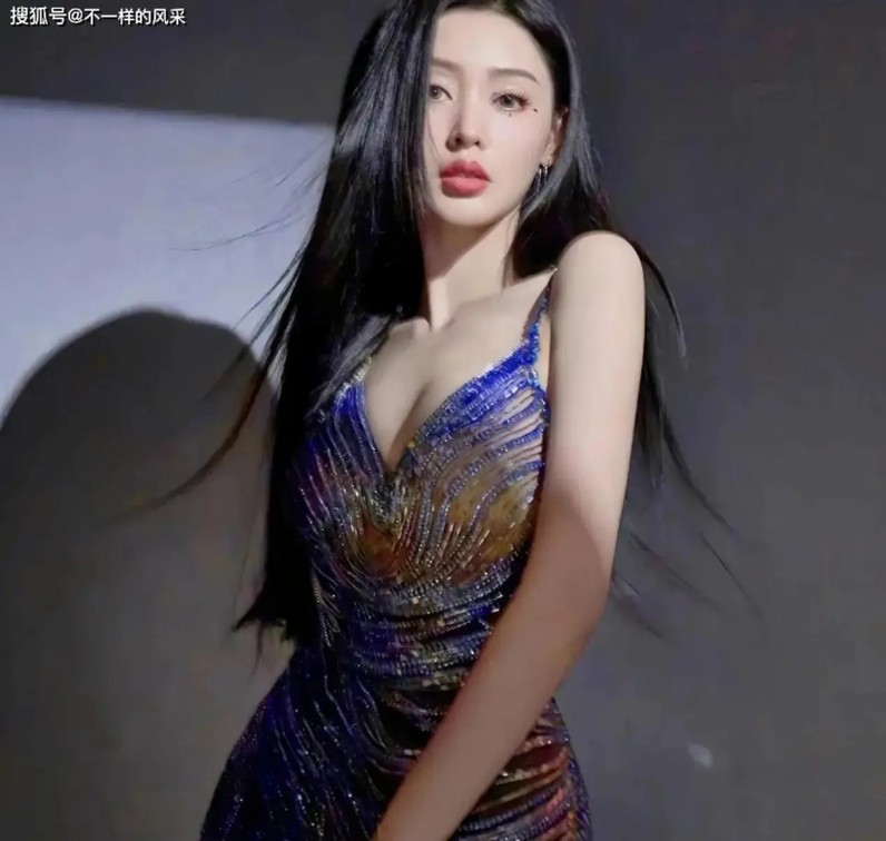 “爱奇艺疯了”冲上热搜，吃着预制菜，看着预制剧