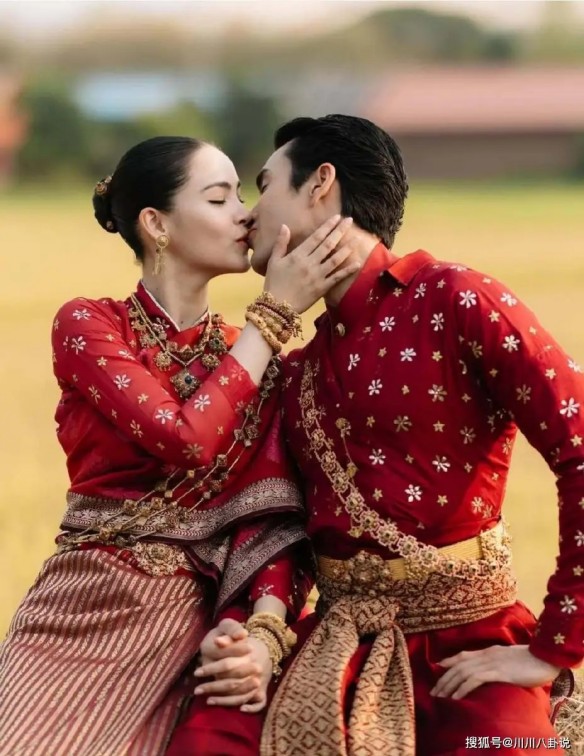 家电的智能化战争：美的领涨，海尔以价换量，海信断崖下跌